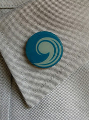 Lapel Pin - Blue Comma - Round